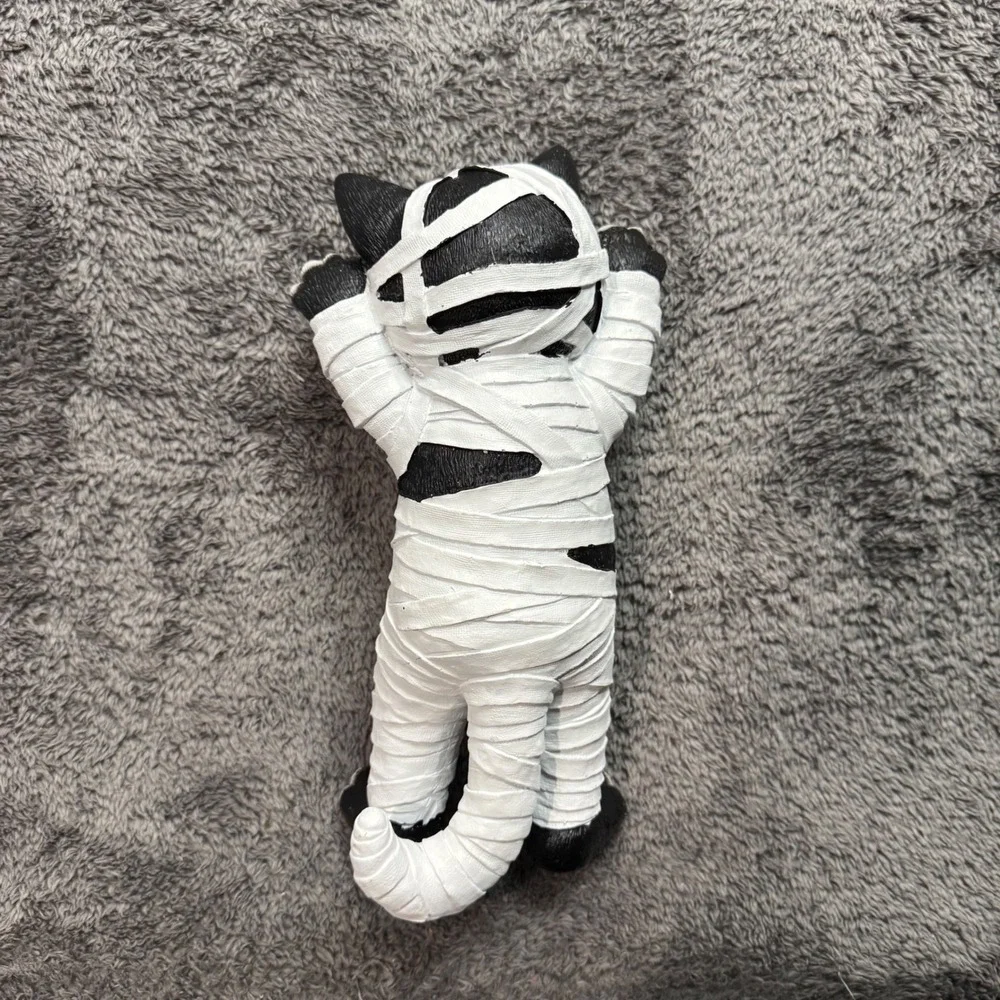 Halloween Mummy Tuxedo Cat Figurine Black White Resin Spooky Decor Statue
